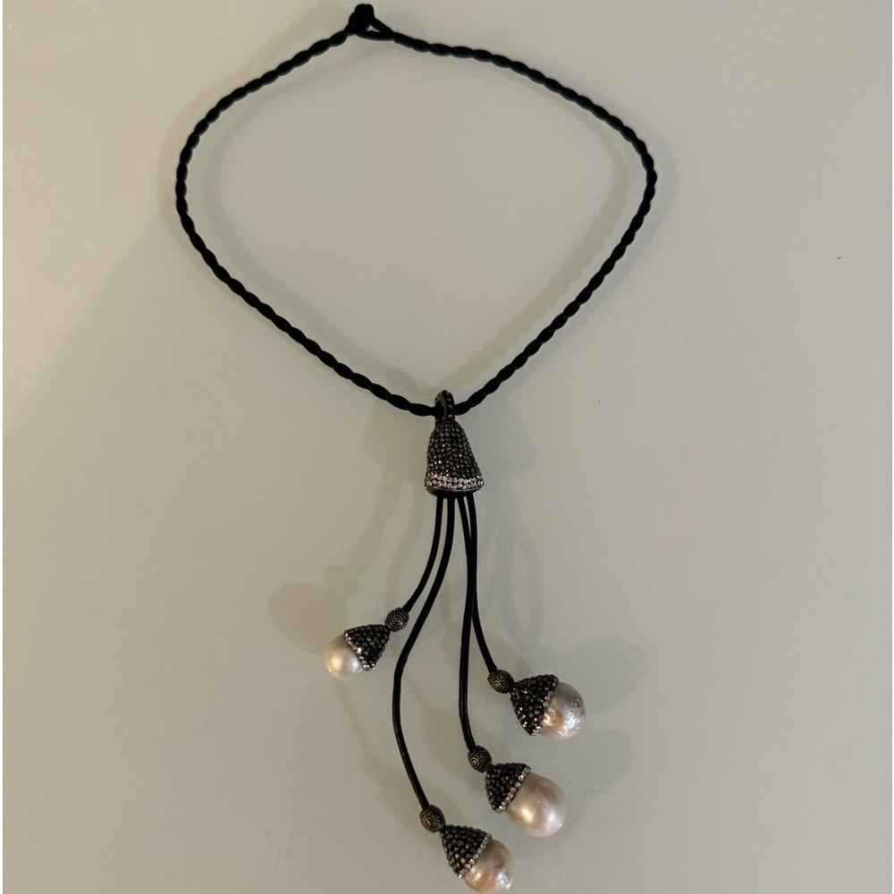 NWOT Pearl & bling satin rope choker necklace
